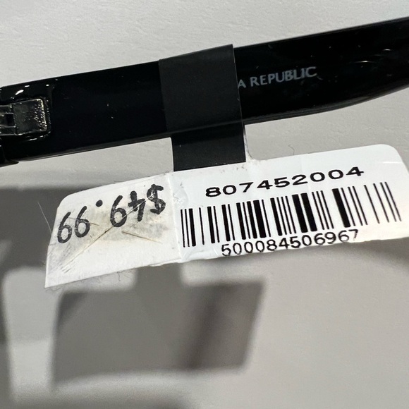 Banana Republic Sunglasses - Picture 5 of 5